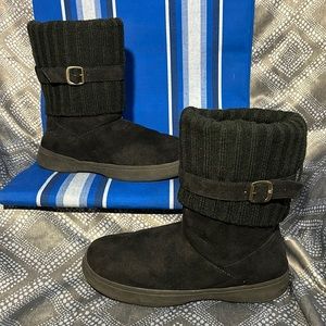 Bamboo 10 Black Knit Belted Faux Suede Short Winter Boots 41 EUC